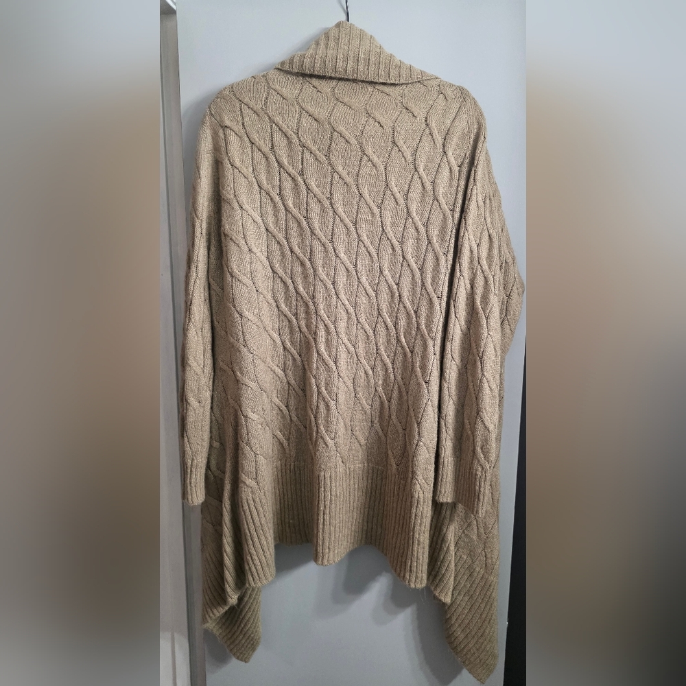 Ava & Viv Beige Cable Knit Cardigan - Picture 2 of 4